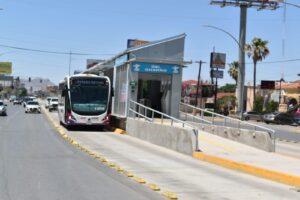 RECONOCE DESARROLLO ECONOMICO DE CIUDAD JUAREZ A LA GOBERNADORA POR LA CORRECTA IMPLEMENTACION DEL BRT-2