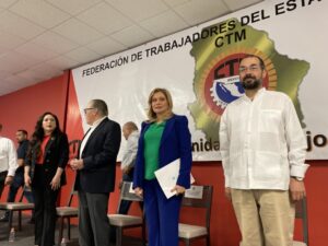 ACUDE MARU CAMPOS A EVENTO CONMEMORATIVO DE LA CTM POR DIA DEL TRABAJO