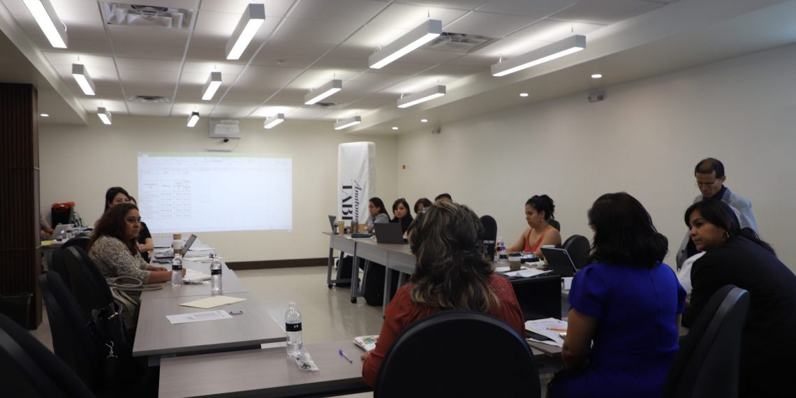 LA UACJ ES ANFITRIONA DE LA REUNION INTERINSTITUCIONAL PARA LA DISTRIBUCION DE PLAZAS DE SERVICIO SOCIAL DE MEDICOS CIRUJANOS Y CIRUJANOS DENTISTAS
