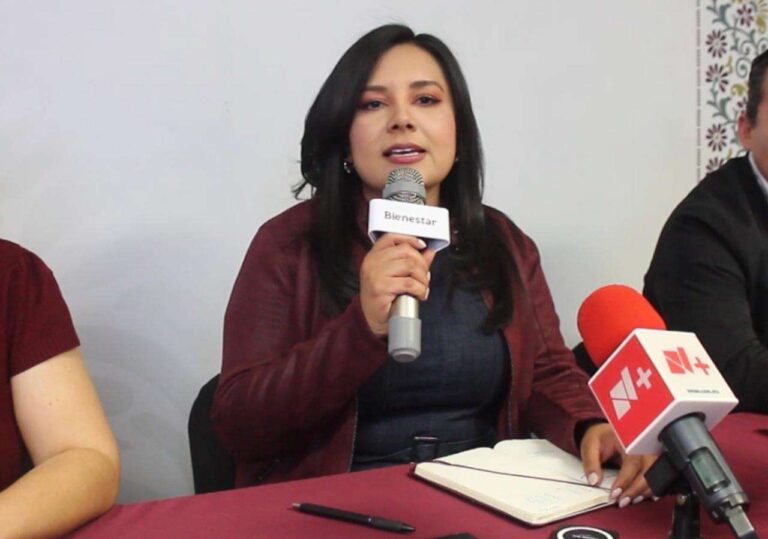 MAYRACHAVEZ.jpg