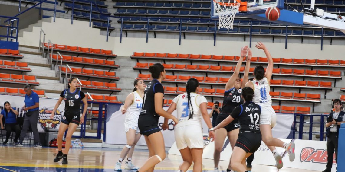 LOBAS SILENCIAN A LAS FELINAS DEL BAJIO; UA DE C IMPONE SU JERARQUIA EN EL DEBUT NACIONAL