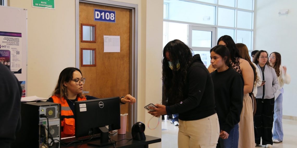 APLICAN EXAMEN DE ADMISION A 511 ASPIRANTES EN CAMPUS CUAUHTEMOC