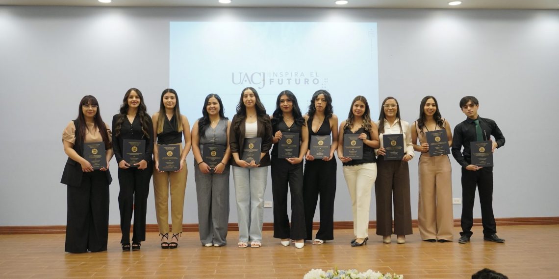 FORTALECIENDO LA FORMACION CIENTIFICA EN EL CNCG