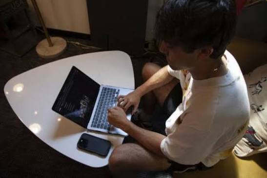 ESTUDIANTESIAIA.jpeg