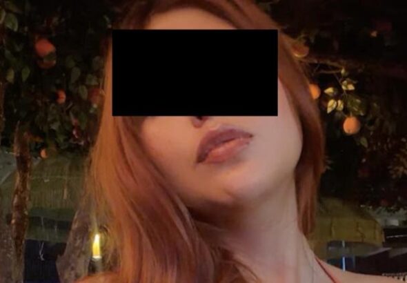 ZAIRAACOOSOOSOO.jpg