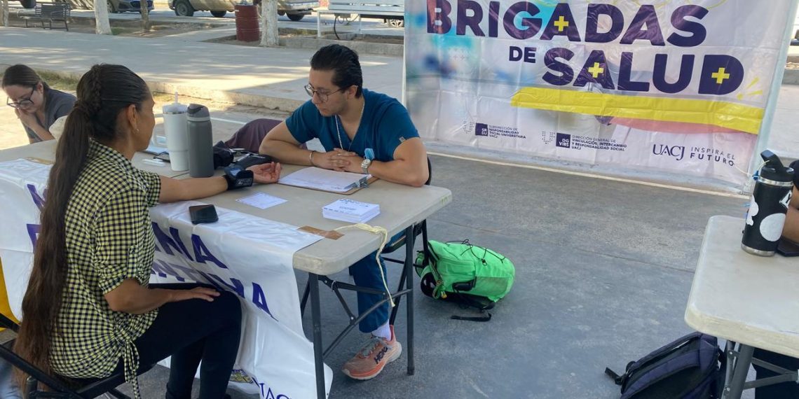 ALUMNOS COMPROMETIDOS CON LA SOCIEDAD Y SU VOCACION