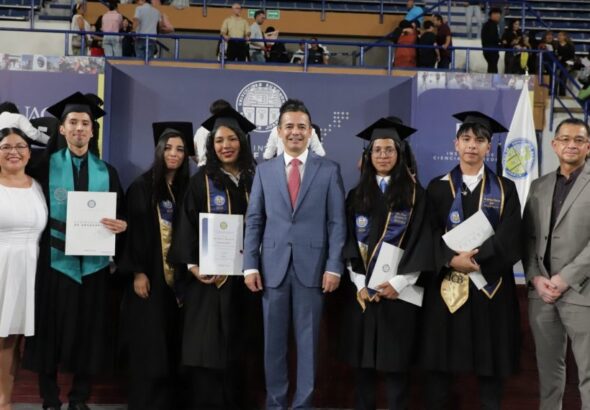 GRADUACION-ICB-CU178-1140x570