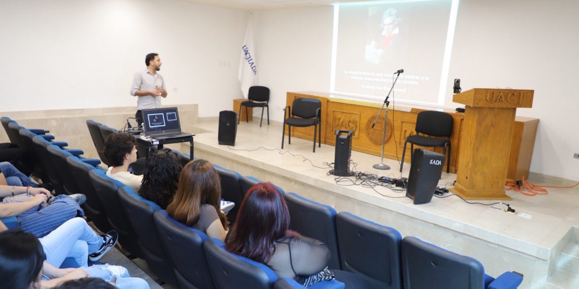EXPLORAR LA ARQUITECTURA A PARTIR DE LA ARMONIA DE LA MUSICA