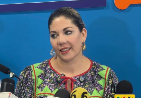DANIELAALVAREZPAN-1.jpg