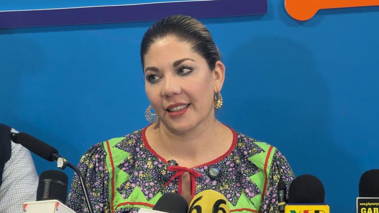 DANIELAALVAREZPAN-1.jpg